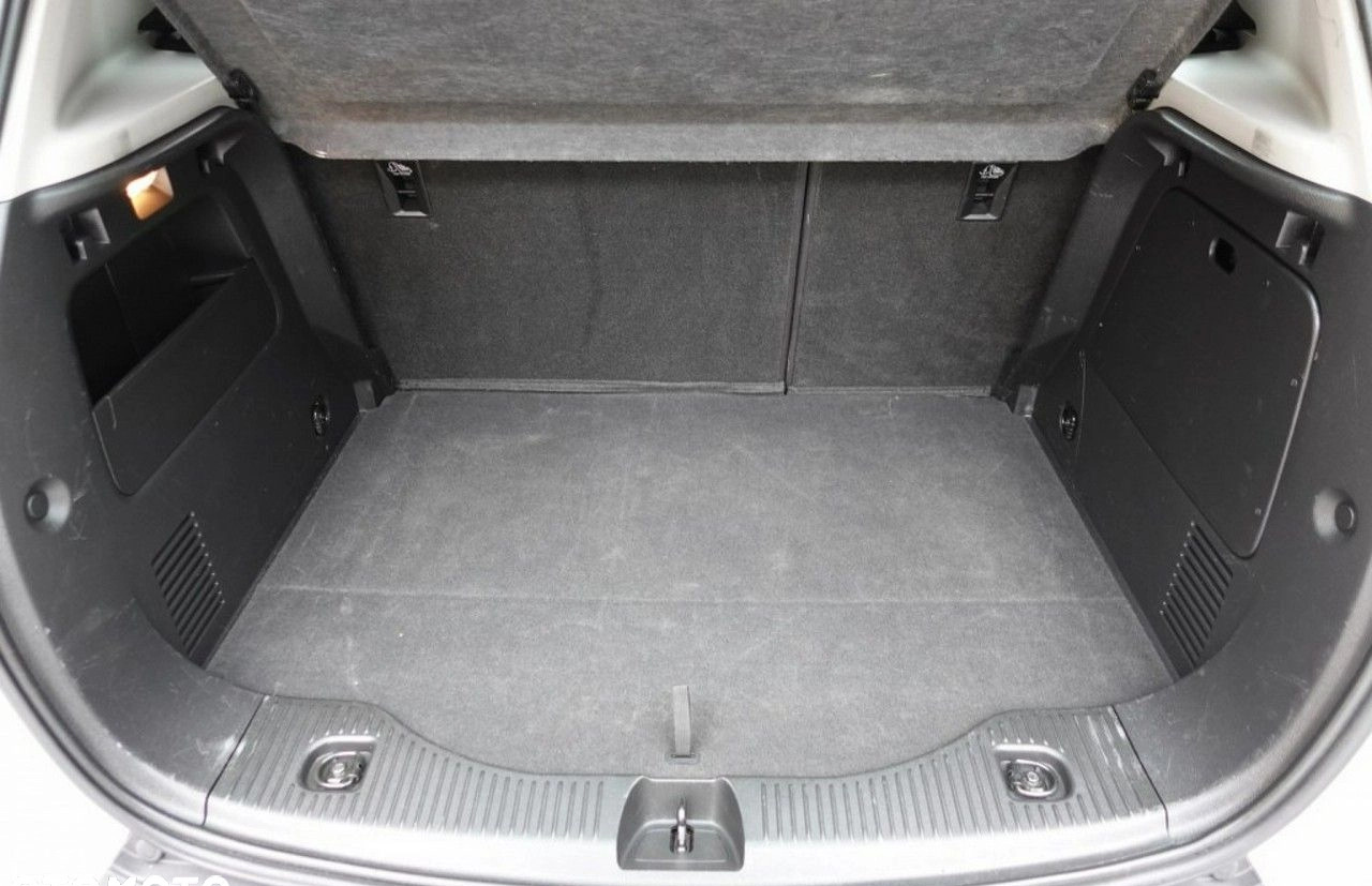 Opel Mokka cena 40900 przebieg: 201000, rok produkcji 2015 z Dziwnów małe 211